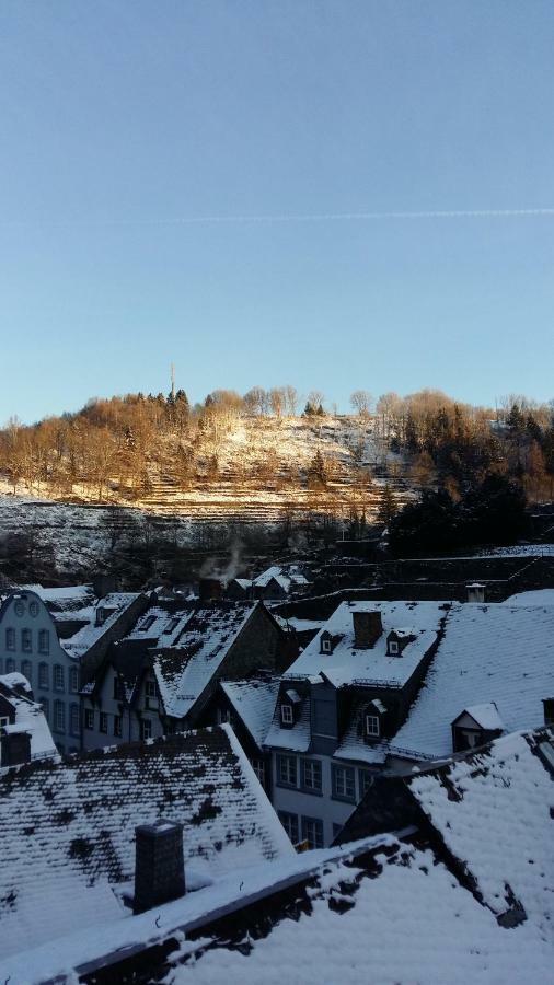 Bed and Breakfast Der Kleine Globetrotter Monschau Exteriér fotografie